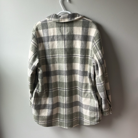 Dynamite plaid shacket size large - Picture 3 of 6